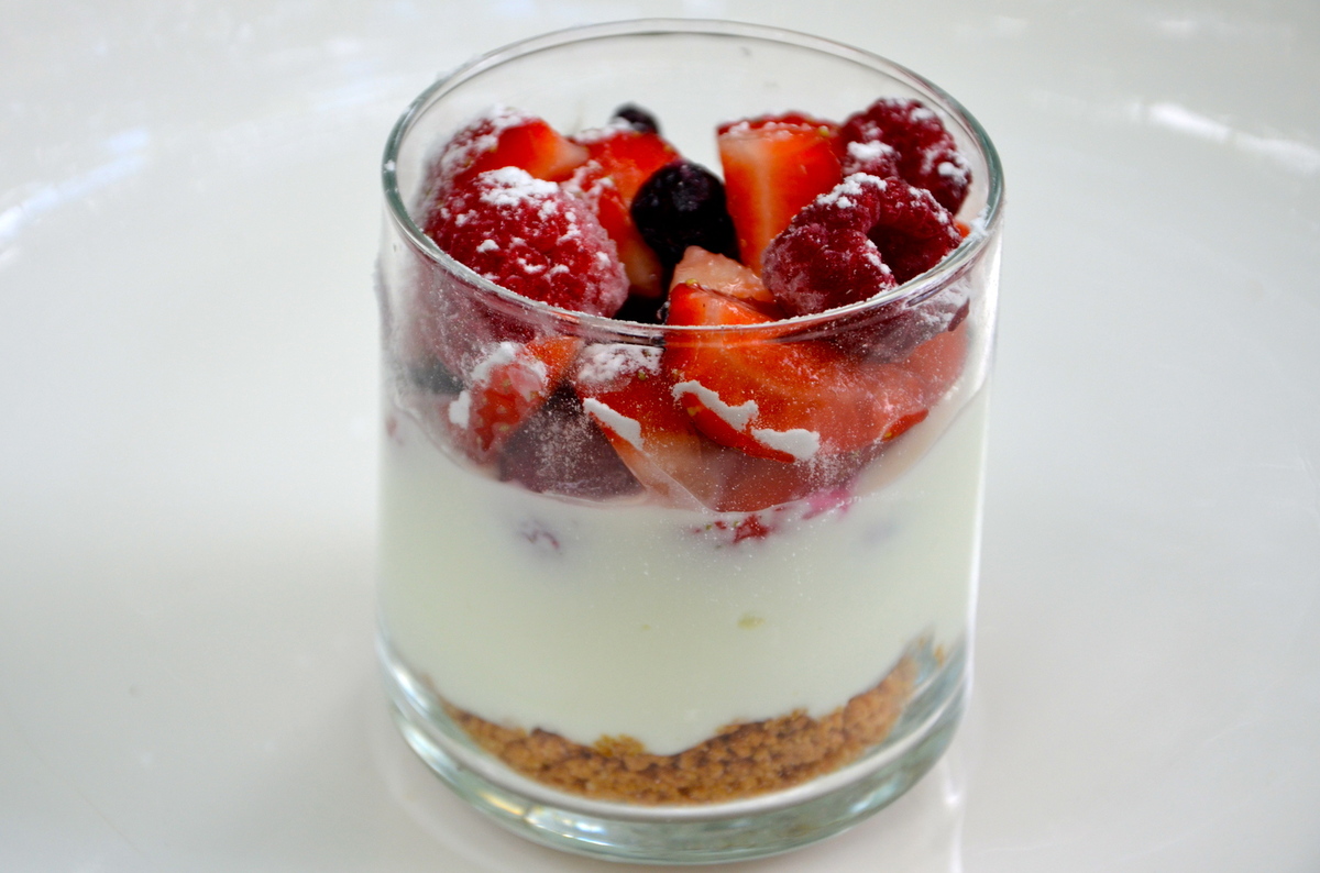 Dessert pas cher bon fromage blanc fruit saison