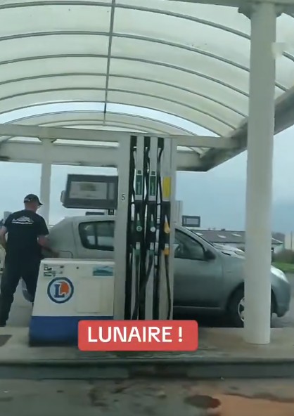 essence 3€ station