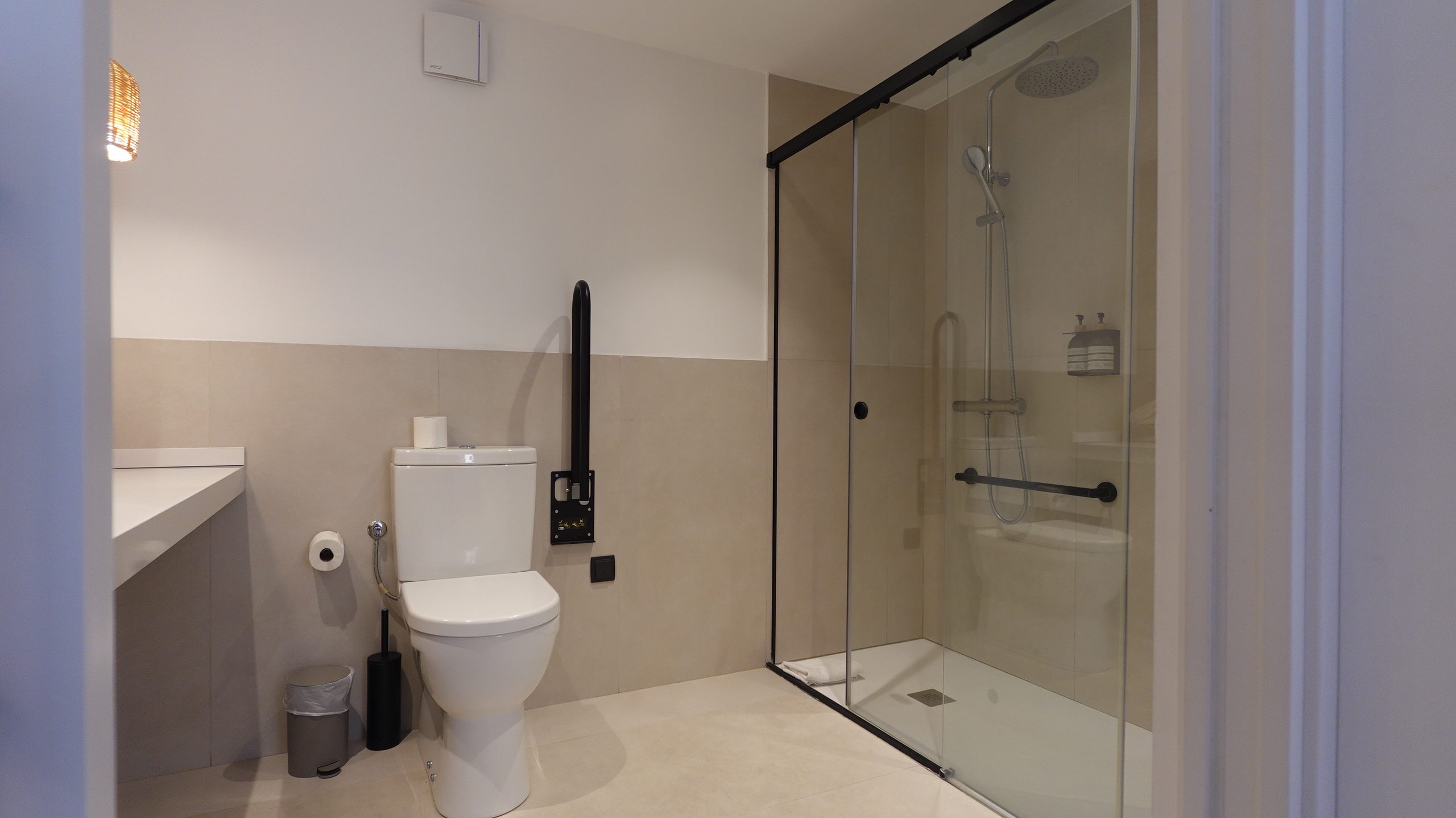 Salle de bain hostal grau