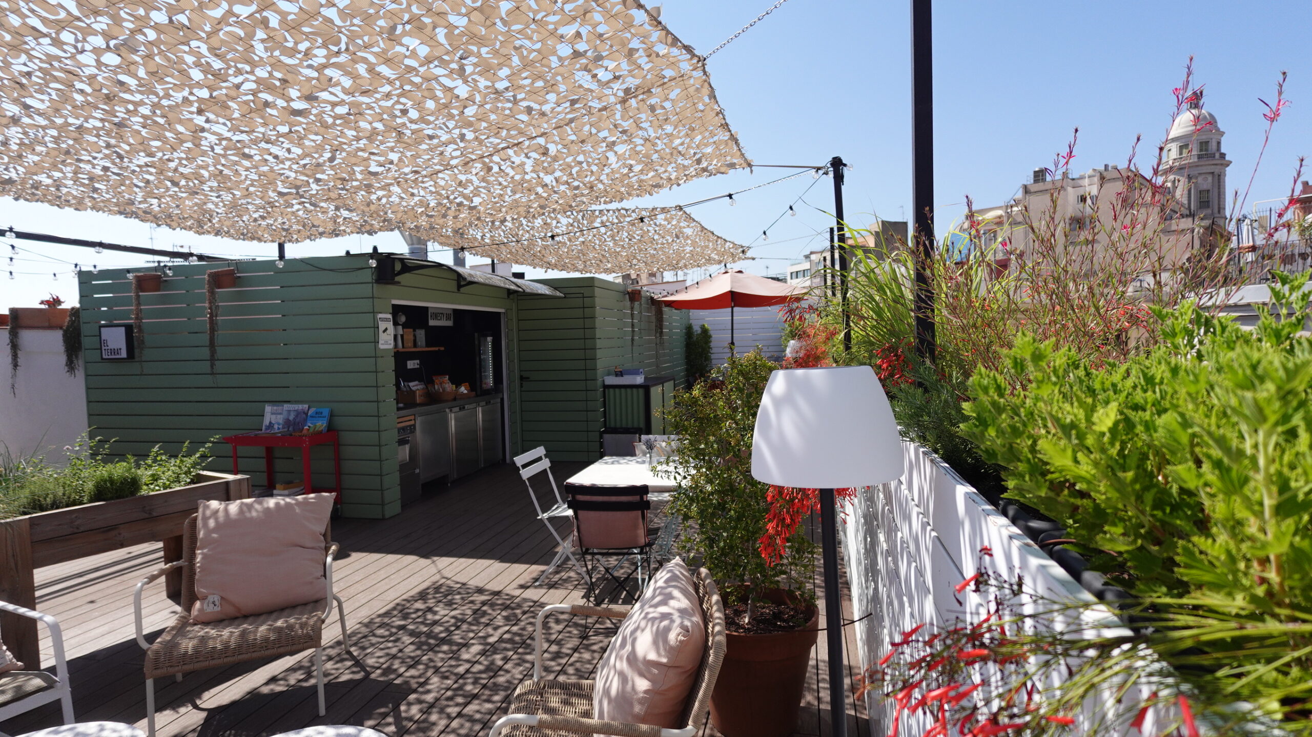 terrasse hostal grau